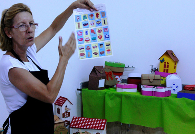 Casa do Artesão recebe curso de Confecção de Embalagens Para o curso houve um custo mínimo de R$ 10,00 por pessoa, incluso material utilizado para confecção das embalagens (Foto: Divulgação/Assecom)
