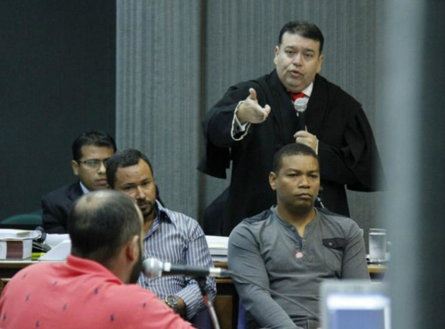Ex-PM é condenado a 19 anos por assassinato em boate Segundo a sentença do juiz, ele deveria dar o exemplo por ser policial militar (Foto: Midiamax)