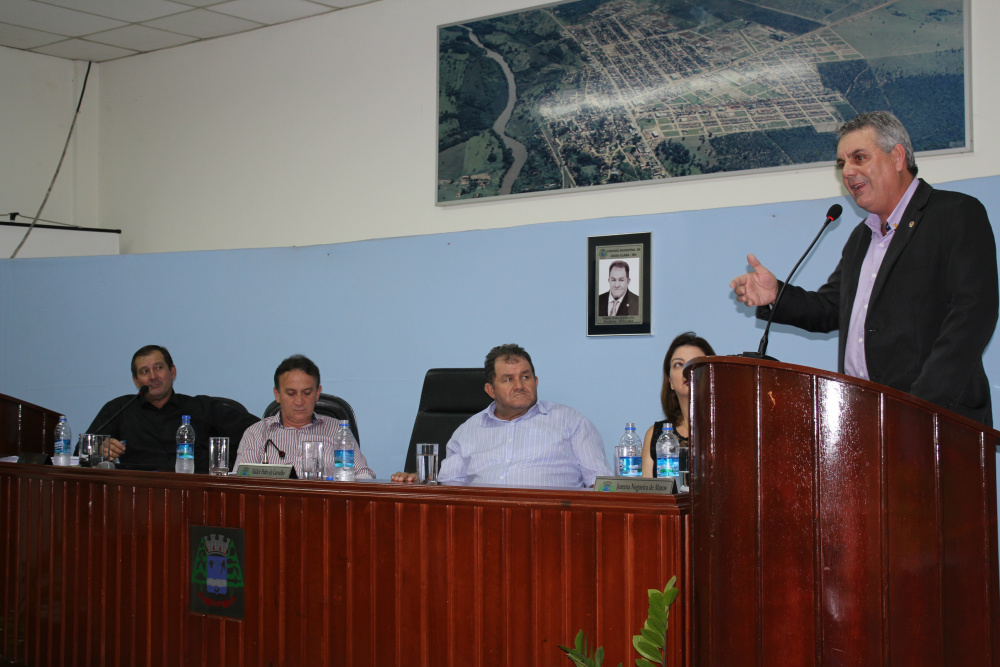 A 2ª cidade a receber a Ação Parlamentar Itinerante 2016 do Deputado Estadual Angelo Guerreiro foi Água Clara. (Foto: Assessoria)