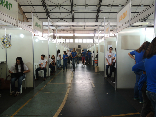 IFMS expõe trabalhos em feira científica em Campo Grande O evento é realizado pela UFMS no ginásio Moreninho, em Campo Grande (Foto: Divulgação/Assecom)