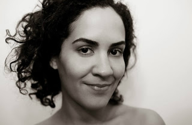 Dança Três promove Mesa de Debates com a dançarina Luiza Rosa Luiza Rosa é pesquisadora e artista em dança. É graduada em Jornalismo, com especialização em Dança e mestrado em Comunicação e Semiótica (Foto: Divulgação/Assecom)