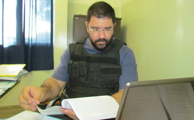 Polícia Civil identifica autor de homicídio na Vila Haro Thiago Passos é o delegado responsável pelo caso (Foto: Perfil News)