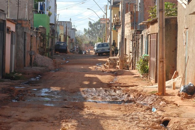Patrimônio dos 26 mais ricos do mundo equivale ao da metade mais pobre Relatório da Oxfam mostra que patrimônio dos 26 mais ricos do mundo equivale ao dos 3,8 bilhões mais pobres - Arquivo/Agência Brasil