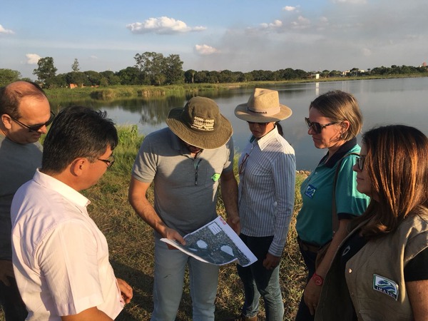 Técnicos inspecionam área da Lagoa do Meio e da Lagoa Menor (foto: Divulgação)