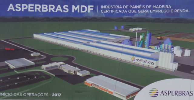 Azambuja libera licença prévia e obras da fábrica de MDF devem iniciar em junho A maquete da fábrica da Asperbras que terá capacidade de produção de 250 mil metros cúbicos por ano de placas de MDF, prevista para entrar em operação no primeiro semestre de 2017 (Foto: Reprodução)