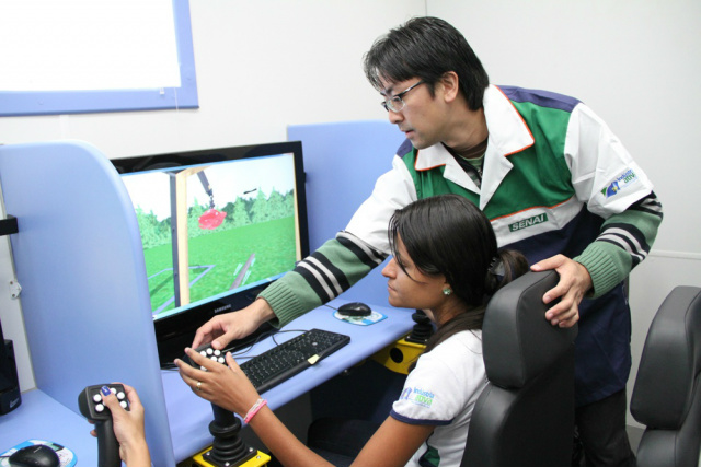 Qualificação e determinação alicerçam candidatos para vagas de trabalho na Eldorado Vários cursos de qualificação são oferecidos pelo Senai e outras instituições às pessoas que buscam profissionalizar-se (Foto: Divulgação)