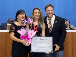Professores são homenageados na Câmara Municipal Professores são homenageados na Câmara Municipal