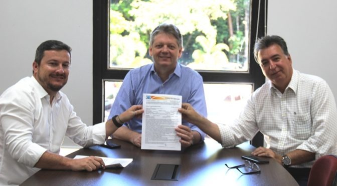 Eldorado recebe licença ambiental para instalar usina de biomassa em Três Lagoas Entrega das licenças aconteceu ontem em Campo Grande. Foto: Divulgação Imasul.