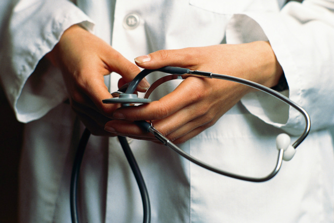 Cerca de 2.160 médicos estrangeiros chegam aos estados Antes de irem às cidades onde atenderão à população, os médicos estudarão, durante uma semana, os problemas de saúde mais comuns de cada região e conhecerão a rede de saúde daquele estado (Foto: Arquivo)