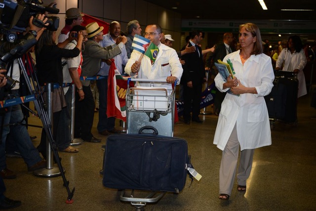 Governo estuda regularizar permanência de médicos cubanos no Brasil José Cruz/Agência Brasil