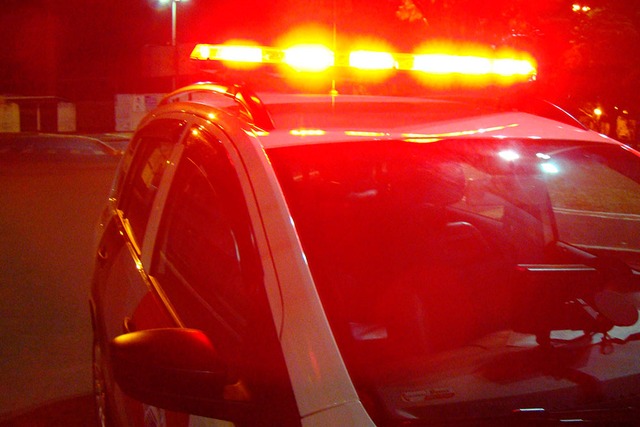 SURTO: Homem destrói residências, agride mulher e xinga os policiais em Arapuá Foto/Divulgação