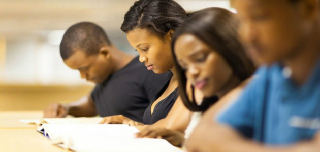 Estudantes negros de graduação em direito da Universidade de Brasília (UnB) debateram hoje (21) ações afirmativas em cursos de pós-graduação. (Foto: Divulgação)