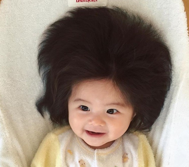Japonesa é novo 'bebê cabeludo' da Web Baby Chanco (Foto: Baby Chanco/Instagram)