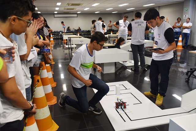 Sesi Três Lagoas disputa finais da Etapa Estadual de competição de robótica Alunos tentarão representar o Estado na etapa Nacional, que acontece em Curitiba no mês de novembro. (Foto: Divulgação)