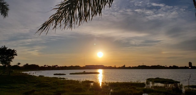 Primeiro dia do outono será de sol e pancadas de chuva, segundo a meteorologia Nuvens em formação, na manhã de hoje (28) na Lagoa Maior. (Foto: Ricardo Ojeda)