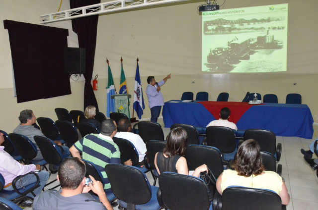 Setor hoteleiro avalia perspectivas de desenvolvimento para 2015 De acordo com o secretário de Desenvolvimento Econômico, Luciano Dutra, a iniciativa para realização da reunião partiu da procura de dois representantes de hotéis. (Foto: Assessoria de Comunicação)