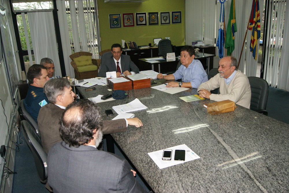 Sinpetro e SSP discutem medidas para reduzir onda de assaltos O presidente do Sinpetro Mário Shiraishi reuniu-se com Silvio Maluf, secretário de Estado de Justiça e Segurança Pública. (Foto: Assessoria)