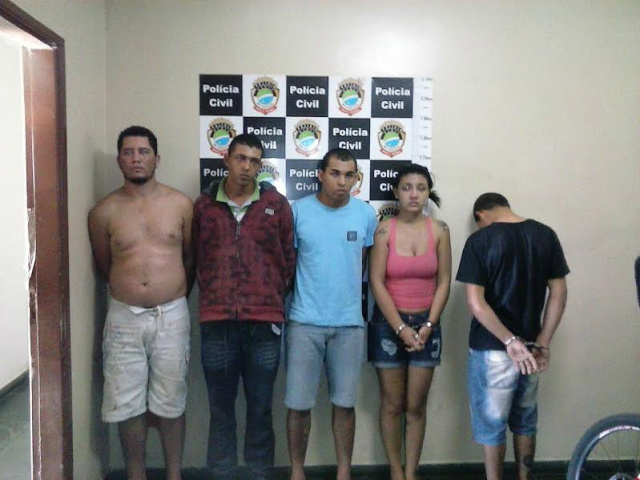 Ação conjunta entre delegacias prende seis por tráfico e extorsão Os acusados foram encaminhados para a delegacia de Bataguassu. (fotos: Polícia Civil)