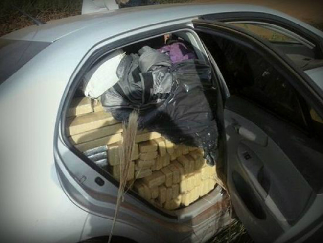 PM de Paranaíba prende mais de 1000 Kg de maconha Depois de pesada a droga totalizou 1103 Kg (Foto: Divulgação/PM MS)