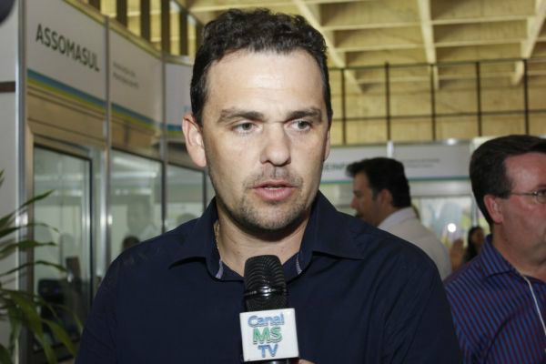 Presidente da Assomasul avalia que cortes do governo no orçamento penalizam municípios Presidente da Assomasul (Associação dos Municípios de Mato Grosso do Sul), Juvenal Neto (PSDB). (Foto: Assessoria)