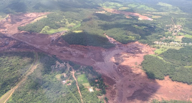 Barragem em Brumadinho: bombeiros confirmam que há cerca de 200 desaparecidos após rompimento BBC Brasil