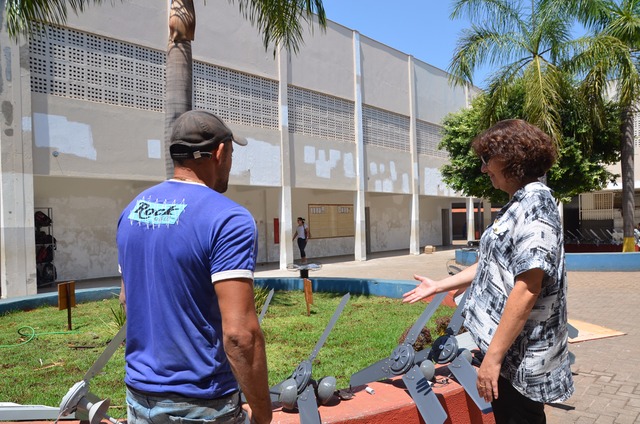 A unidade está recebendo nova pintura, mais uma sala de aula, nova cozinha e refeitório, além de outras melhorias. (Foto: Secom Três Lagoas)