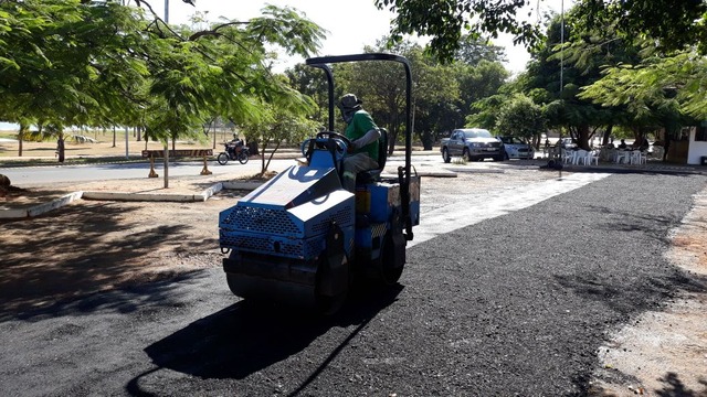 O local foi escolhido para recapeamento, por ser utilizado pela população que utiliza a Biblioteca e também a Lagoa Maior (Foto/Assessoria)