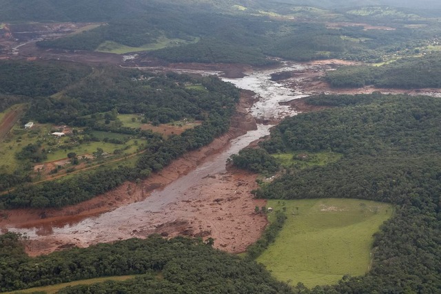 Governo federal poderá rever protocolos de licenciamento de barragens Foto: Isac Nóbrega/Agência Brasil