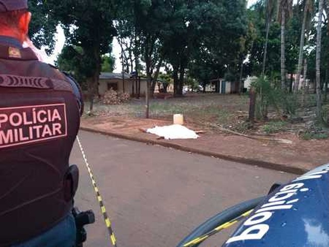 Diretor da Secretaria de Obras de Sidrolândia é morto a tiros Local onde o crime ocorreu ontem. - Foto: José Pereira/Sidrolândia News