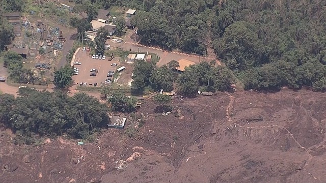 Médicos cubanos oferecem ajuda no atendimento às vítimas de Brumadinho Reprodução TV Globo