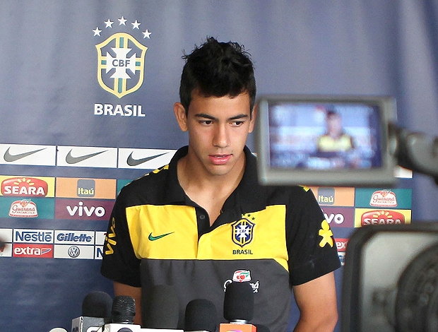 Mário brinca com disputa no Largo Tudo: 'Minha mãe tinha razão' Saimon com a seleção brasileira sbu-20 (Foto: Divulgação/ Mowa Press)