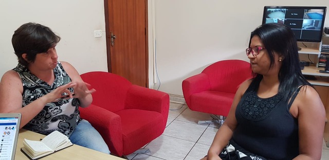 Ao Perfil News, Daiane disse que estava com a filha de seis anos internada para tratar de uma infecção urinária (Foto: Ricardo Ojeda)