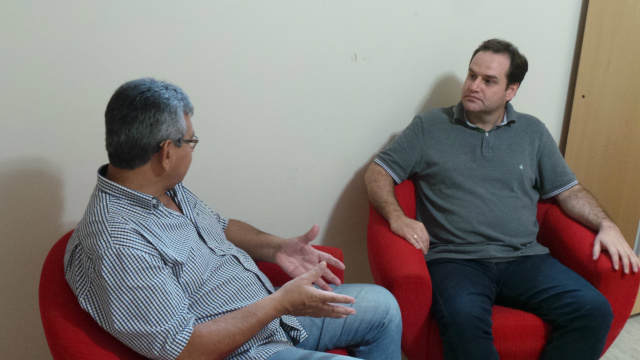 ‘’Administrarei Três Lagoas como uma empresa’’, diz Rímoli, pré-candidato a prefeito O advogado e empresário Rógerson Rímoli esteve na semana passada visitando o Perfil News onde foi convidado para abrir a série de entrevistas com os pré-candidatos à prefeito de Três Lagoas (Fotos: Tamires Tattye)