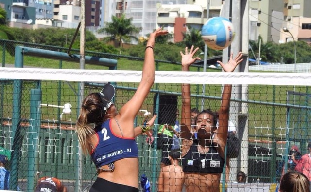 O vôlei de praia é destaque onde conquistou o  terceiro lugar no Circuito Banco do Brasil Feminino (Foto/Assessoria)