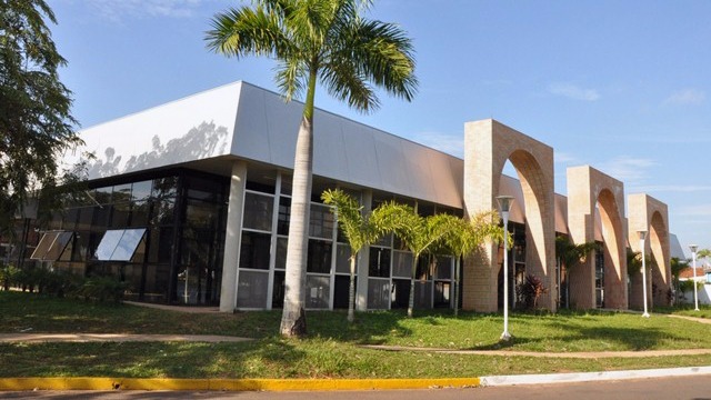 Marcus Bazé solicitou reparos na Biblioteca Municipal (Foto: Divulgação/Assessoria)
