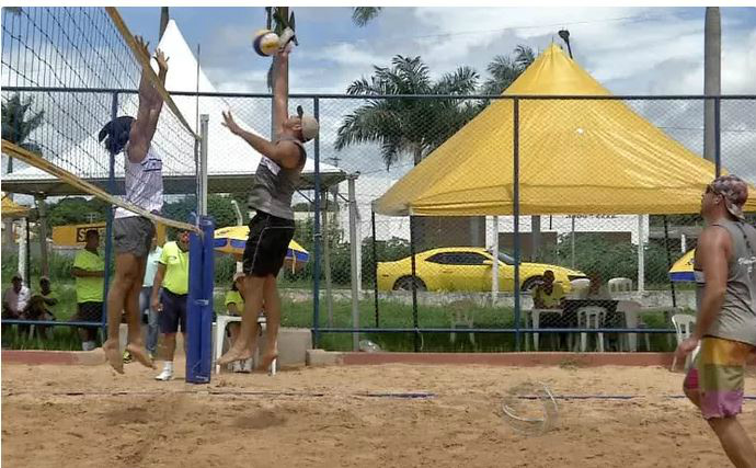 Jogos foram disputados na quadra de areia do ginásio Guanandizão (Foto: Reprodução/TV Morena)