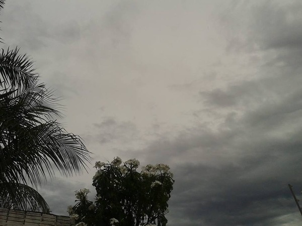 Final de semana começa com tempo fechado e chuva Foto: Gisele Berto