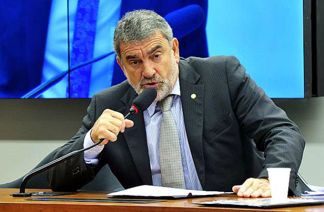 Redução da maioridade penal volta a dividir opiniões em comissão especial Para o relator, Laerte Bessa, legislação atual é