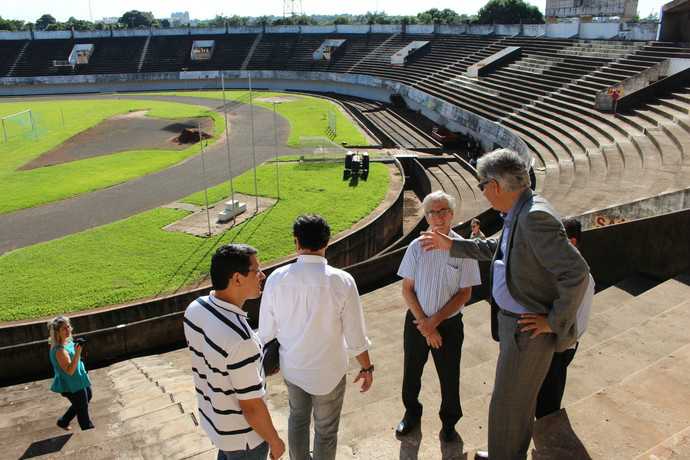 Sem reformas de segurança, Morenão não será liberado para o Comerário Vistoria ao estádio Morenão nesta sexta-feira (Foto: Hélder Rafael)
