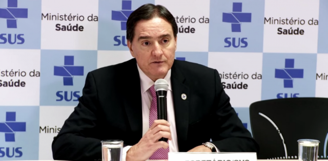 Dr. Jarbas esclarece medidas de controle de febre Chikungunya (FOTO: Assessoria de Comunicação)