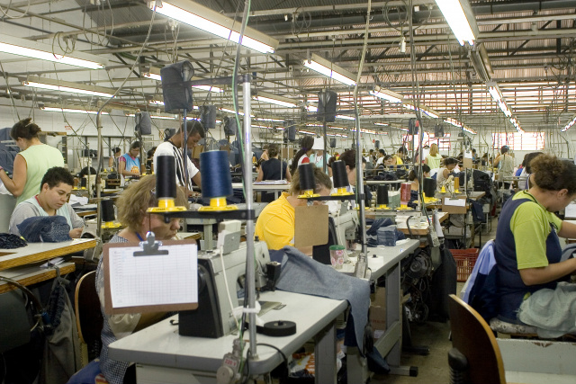 No conjunto das atividades industriais, Mato Grosso do Sul encerrou abril de 2015 com um contingente de 133.019 trabalhadores formalmente empregados. (Foto: Assessoria)