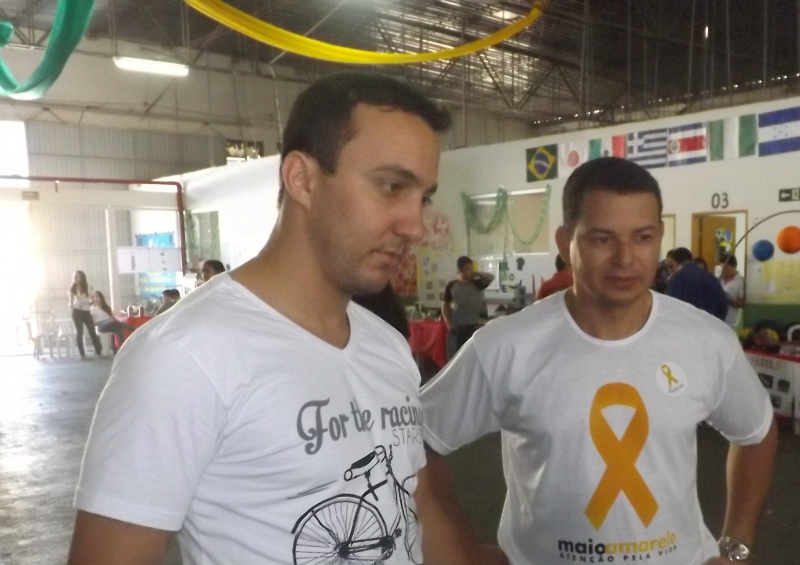 Mostra Cultural da Escola Sistema Exitus fortalece a criatividade dos alunos Thiago Macedo e Nilo Cândido, coordenador pedagógico e Nilo Cândido, diretor da escola, contam sobre o desenvolvimento da Mostra (Foto: Edivelton Kologi)