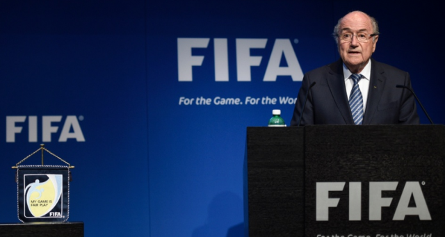 Blatter renuncia ao cargo de presidente da Fifa e convoca nova eleição Joseph Blatter anuncia sua saída da Fifa. Dirigente surpreendeu ao convocar coletiva. Ele vai convocar uma eleição, e segue à frente da entidade até o pleito. (Foto: Divulgação)