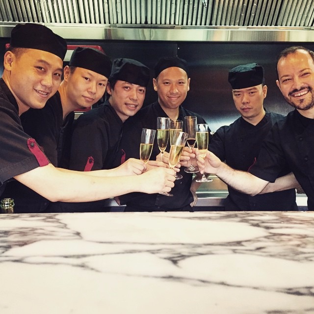 Bataguassuense se destaca na China “pilotando” a cozinha mais alta do mundo Bataguassuense se destaca na China “pilotando” a cozinha mais alta do mundo