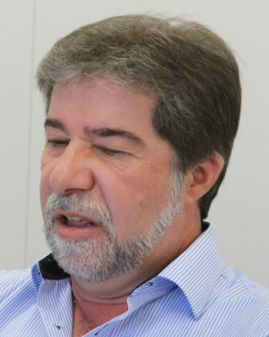 Na contramão da crise, Fibria investe R$ 8,7 bilhões na expansão da fábrica de Três Lagoas Na contramão da crise, Fibria investe R$ 8,7 bilhões na expansão da fábrica de Três Lagoas