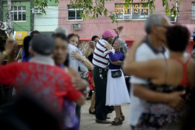 Atividades físicas e sociais protegem cérebro de danos do Alzheimer Marcello Casal jr/Agência Brasil
