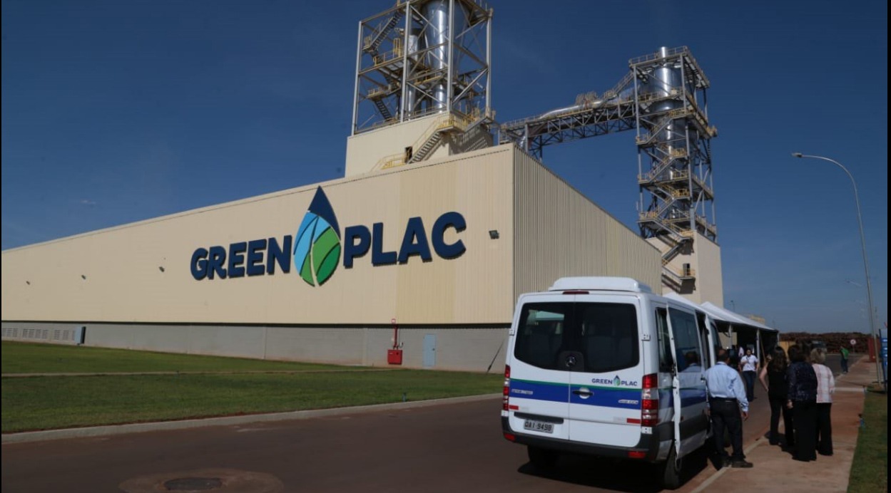 Fábrica de MDF em Água Clara vai gerar 100 novos empregos diretos a partir de julho Primeira fábrica de MDF do Centro-Oeste, com capacidade para produzir de 250 mil metros cúbicos de MDF por ano. Foto: Denilson Secreta/Portal MS