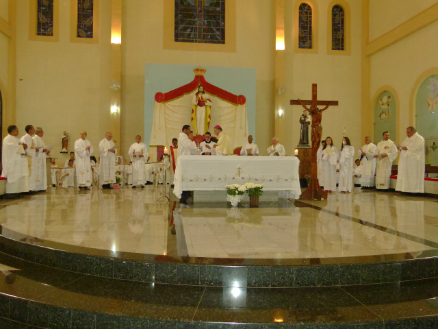 Celebração de Corpus Christi reúne mais de 2 mil fiéis em Três Lagoas