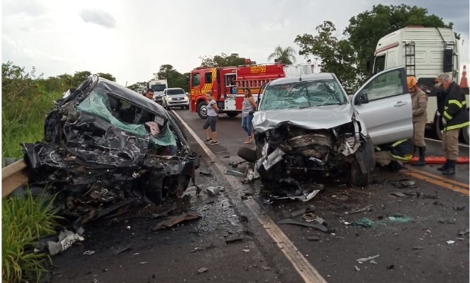 AGORA: Grave acidente deixa uma pessoa morta na BR-267 Acidente grave ocorrido agora há pouco entre Bataguassu e Casa Verde. Foto: Cipó