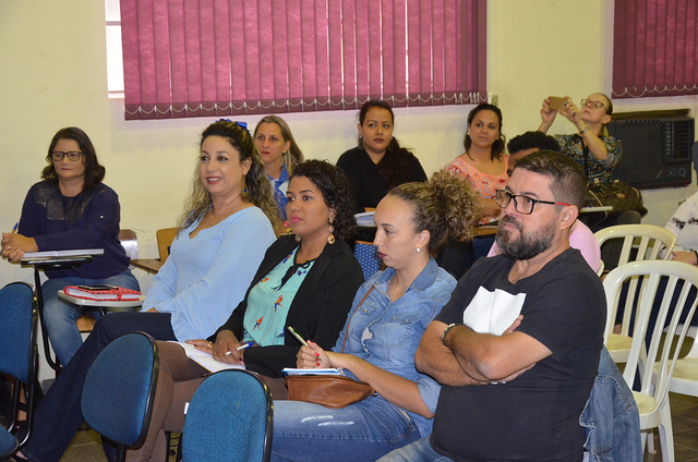 Servidores da Prefeitura de Três Lagoas participam de Curso sobre Financiamento da Educação Conselheiro Estadual de Educação do Paraná está na cidade para realizar o curso (Foto/Assessoria)